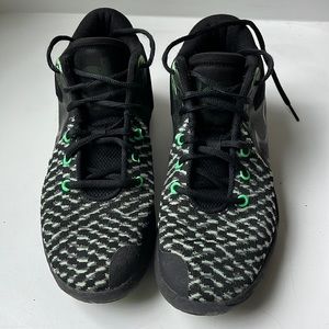 Nike Kevin Durant basketball shoes. Boys size 7
